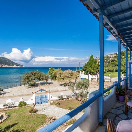 Karavos Sea View Apartments Skopelos Exterior foto