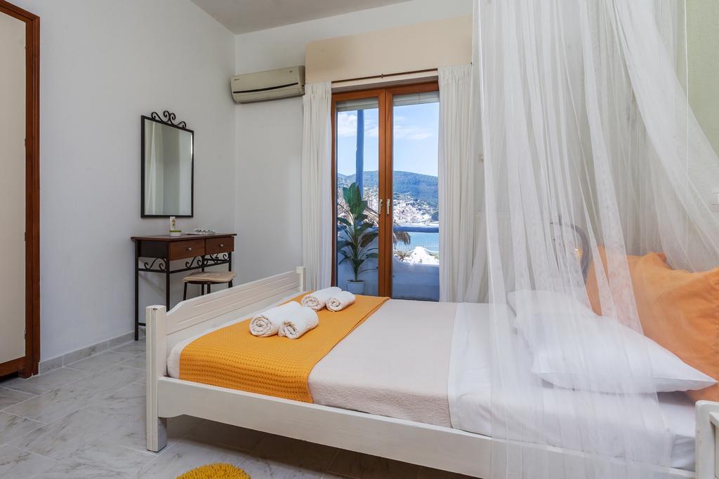 Karavos Sea View Apartments Skopelos Exterior foto